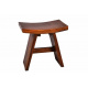 Prohnutá designová dřevěná stolička do interiéru, asijský dub, tmavě hnědá