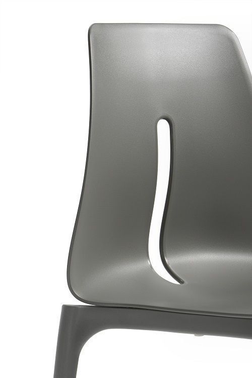 Plastová židle vysoká nosnost 150 kg šedá pro restaurace / kavárny / jídelny