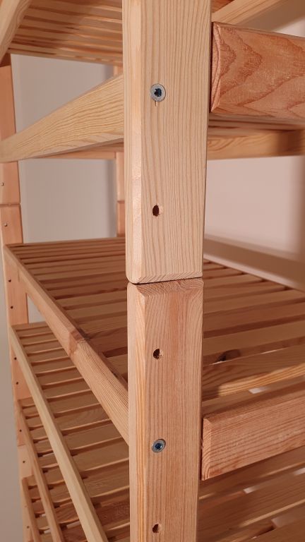 Nízký dřevěný policový regál do spíže / dílny / sklepa, borovice nelakovaná, 80x60x33 cm