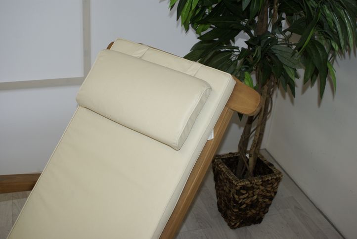 Měkká pratelná podložka na lehátka / židle, odpojitelná nožní část, s polštářkem, krémová