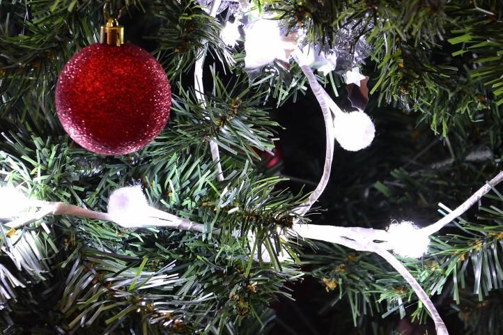Vánoční dekorativní řetěz sněhové vločky, vnitřní, studeně bílý, 4,8 m