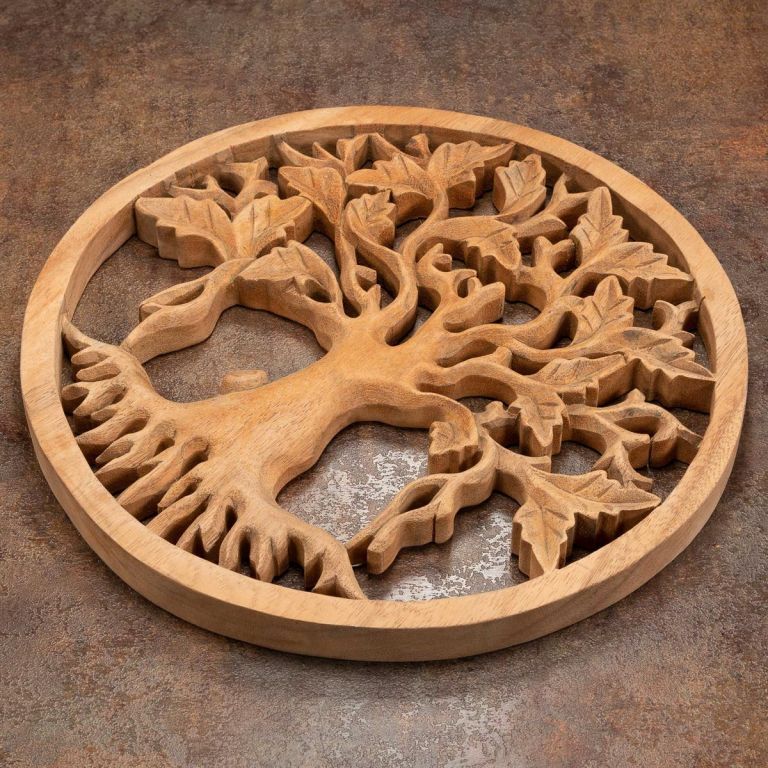 Nástěnná dřevěná vyřezávaná dekorace strom života, kulatá, průměr 30 cm