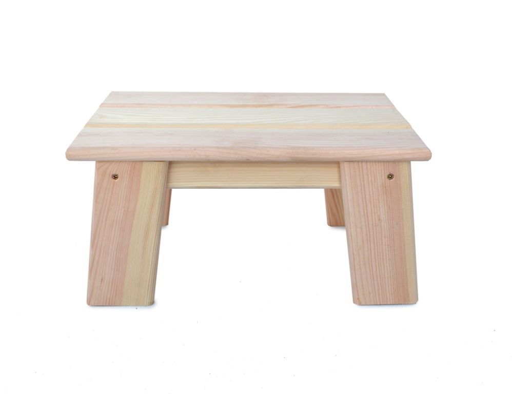Malá dřevěná stolička - stupínek, masiv borovice 23x35x18 cm